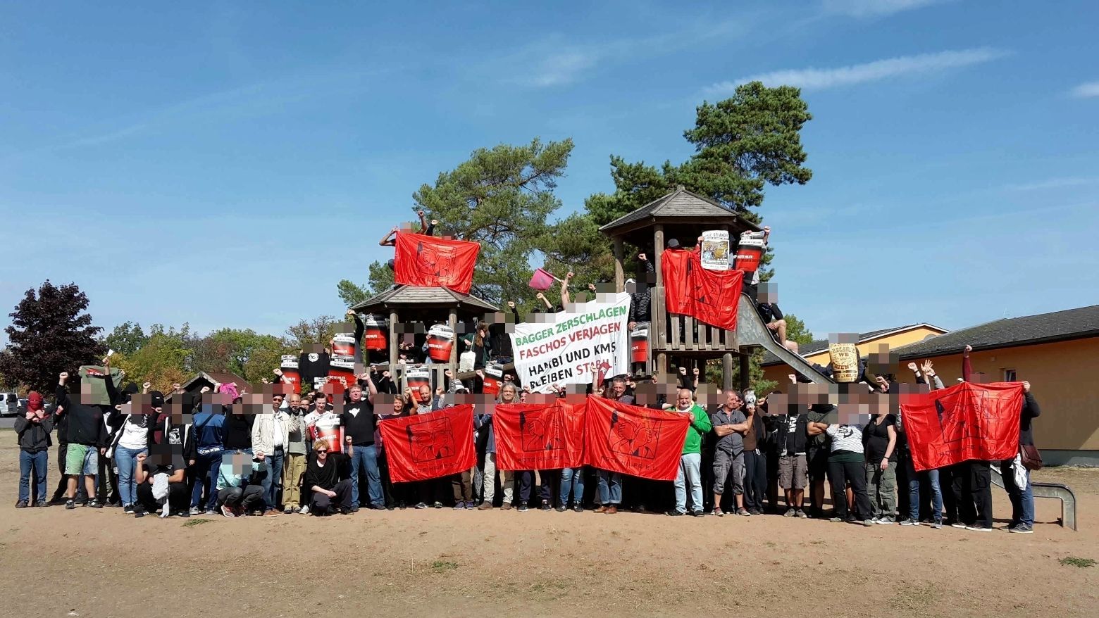 2018 09 17 Solidaritätsfoto gegen Räumung im Hambacher Forst